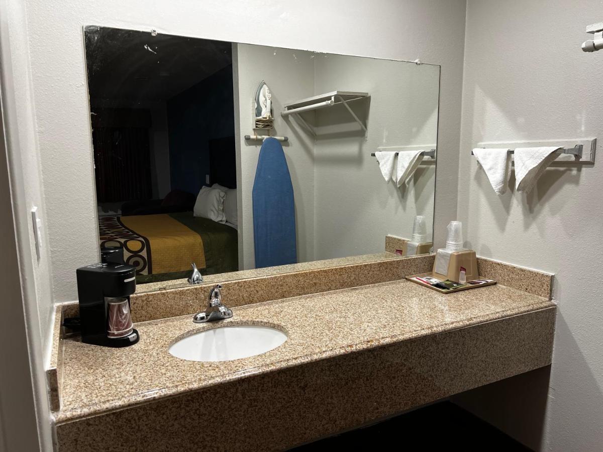 Economy Inn Ashdown Eksteriør bilde
